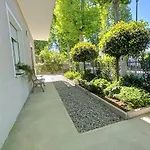 Nicola House * チェルヴィア