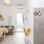 Nicola House