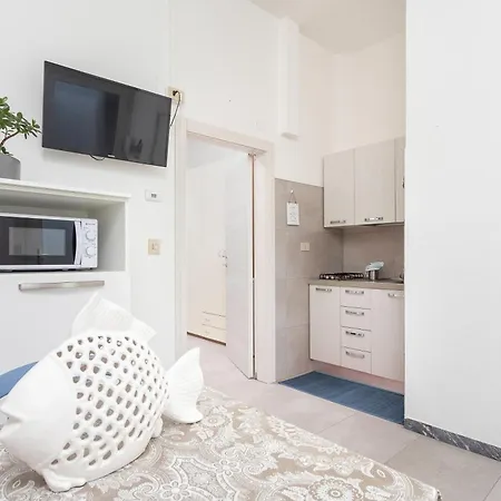 Nicola House *