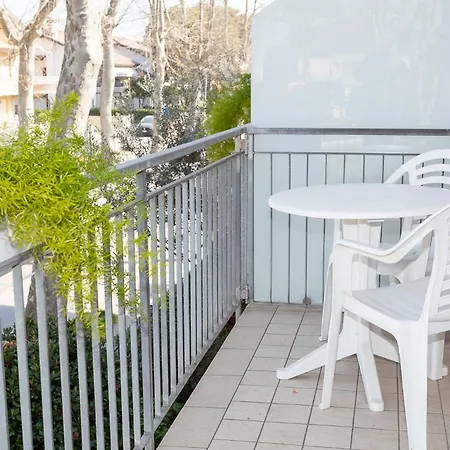 Apartamento Nicola House *