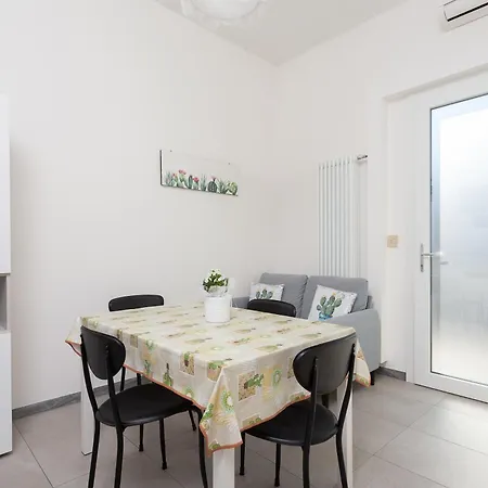 Nicola House Appartamento Cervia