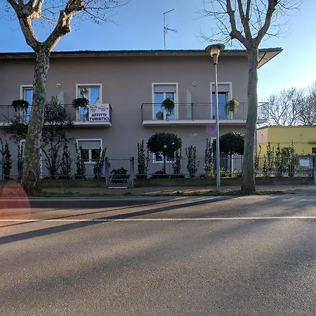 Nicola House Apartment *