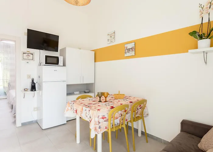 Nicola House * Cervia