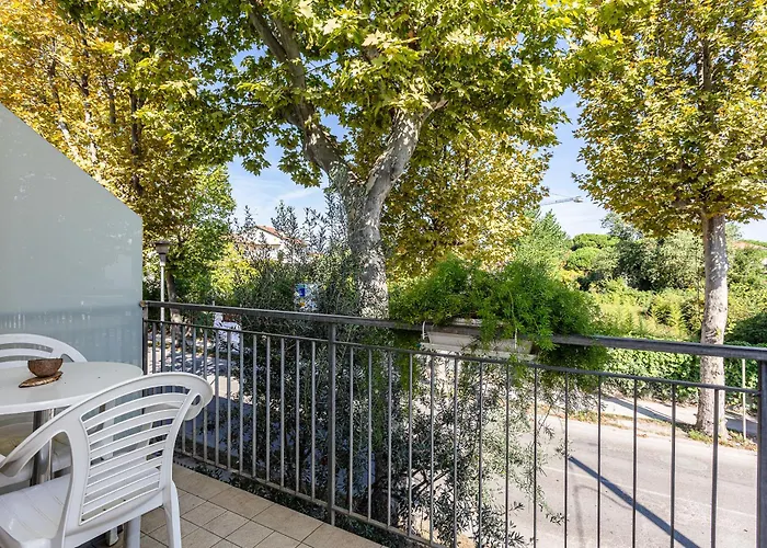 Apartament Nicola House *